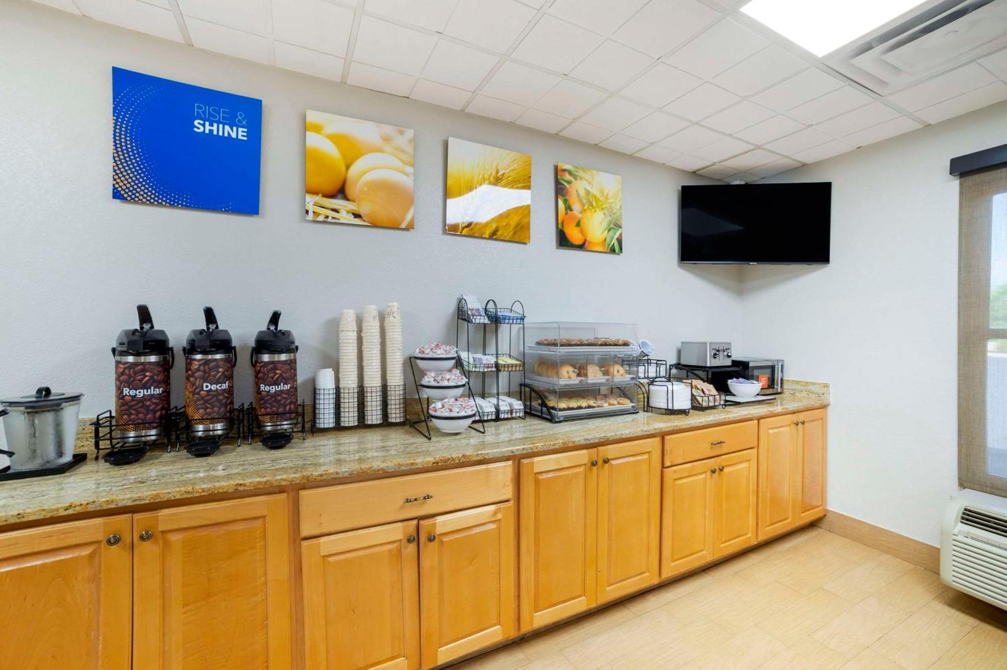 Comfort Inn Asheville Airport Letcher megye Kültér fotó